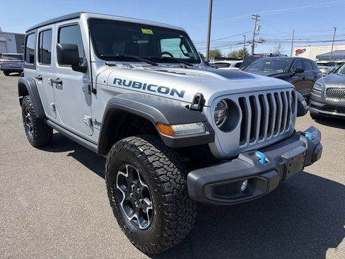 Used 2023 Jeep Wrangler Unlimited Rubicon 4xe w/ Cold Weather Group AWD/4WD image 9