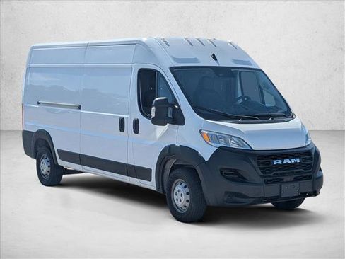 Used 2023 RAM ProMaster 2500 FWD image 3