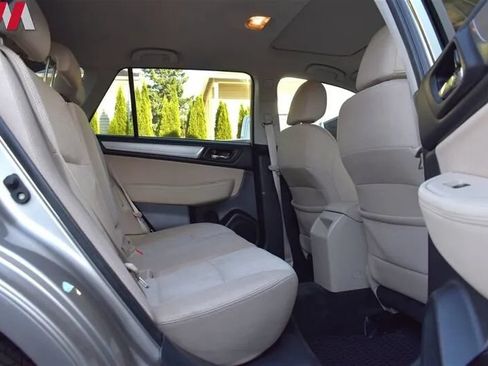 Used 2015 Subaru Outback 2.5i Premium AWD/4WD image 25
