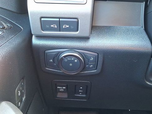 Used 2020 Ford F150 Raptor w/ Equipment Group 802A Luxury image 30