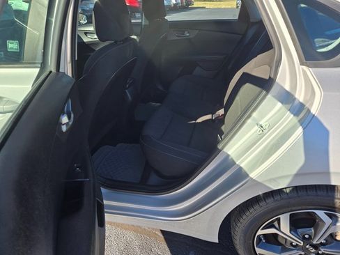 Used 2021 Kia Forte LXS image 17