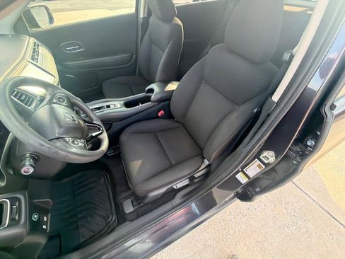 Used 2016 Honda HR-V EX image 27