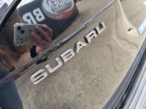 Used 2025 Subaru Forester Premium AWD/4WD image 9