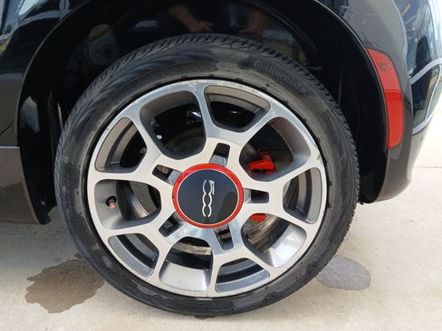 Used 2015 FIAT 500 Sport w/ Comfort/Convenience Group FWD image 17