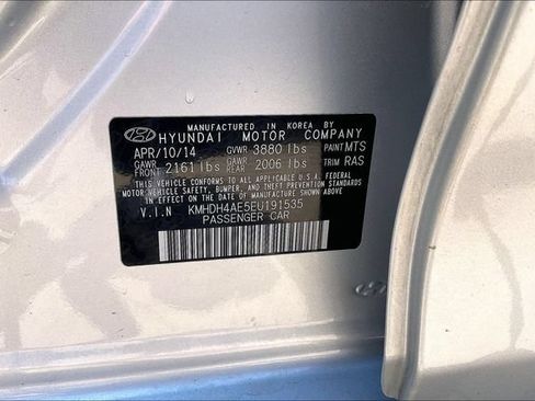 Used 2014 Hyundai Elantra SE FWD image 19