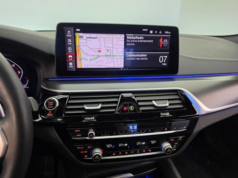 Used 2022 BMW M550i xDrive w/ Premium Package AWD/4WD image 27