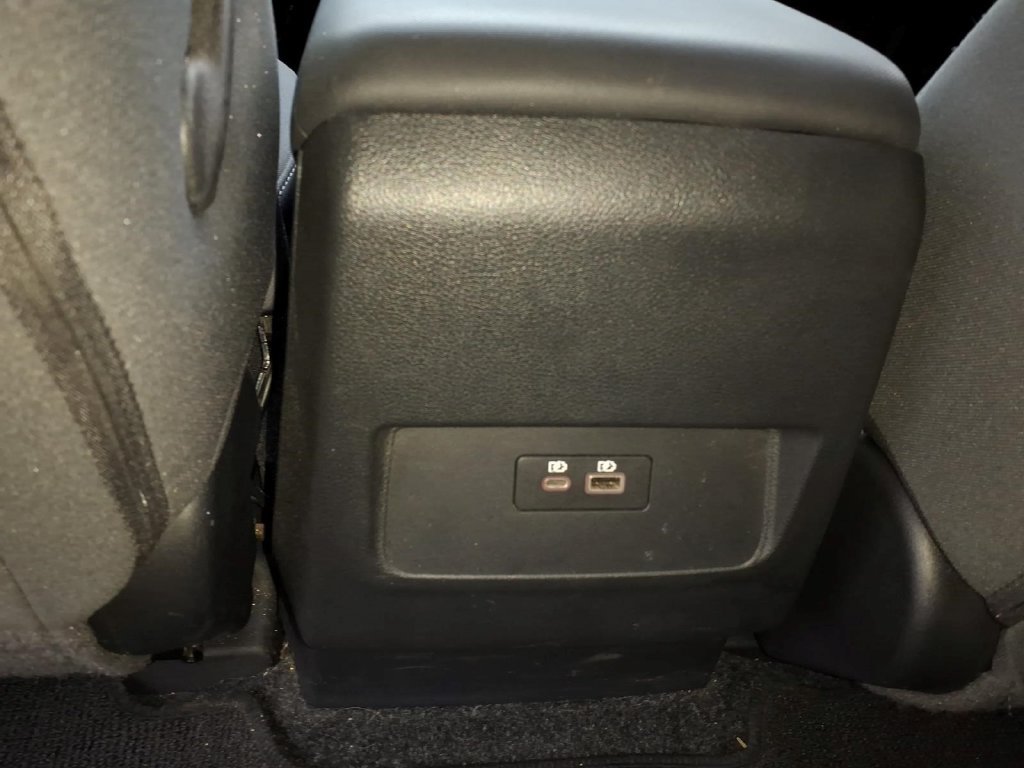 Used 2023 Nissan Frontier SV w/ Midnight Edition Package RWD image 13