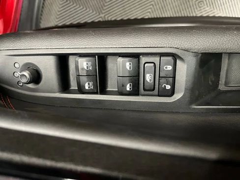 Used 2025 Jeep Compass Trailhawk AWD/4WD image 21