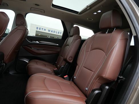 Used 2020 Buick Enclave Avenir w/ Avenir Technology Package FWD image 15