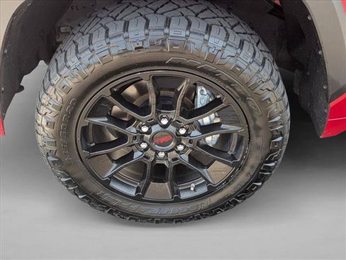 Used 2024 Toyota Tundra SR5 w/ SR5 Premium Package AWD/4WD image 21