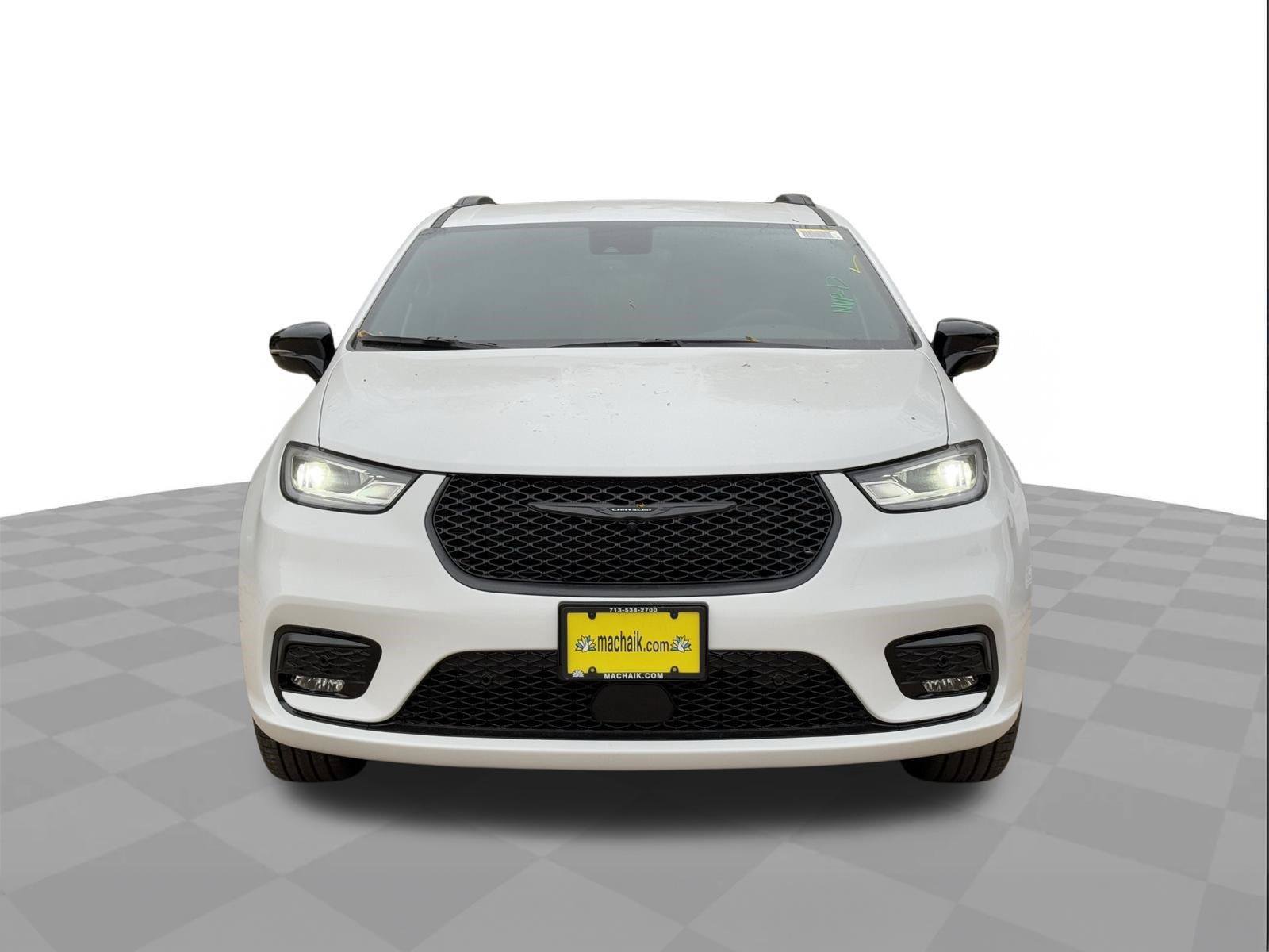 New 2026 Chrysler Pacifica Select w/ S Appearance Package FWD image 2