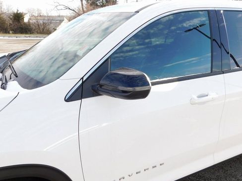 New 2026 Chevrolet Traverse LT w/ LPO, Floor Liner Package image 11