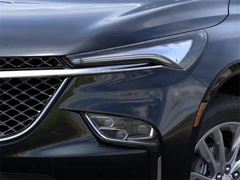 Used 2024 Buick Enclave Avenir w/ Avenir Technology Package image 36