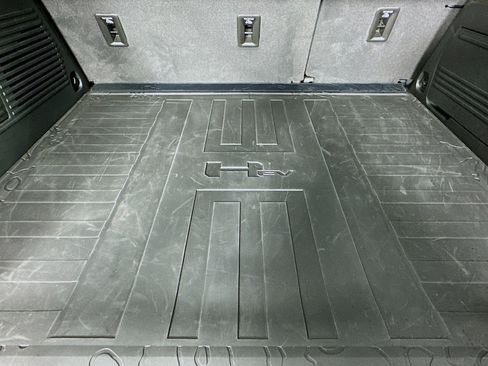 Used 2025 GMC Hummer EV 3X w/ LPO, Cargo Utility Package image 23