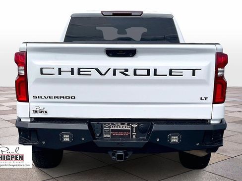Used 2023 Chevrolet Silverado 1500 LT Trail Boss w/ Protection Package image 4