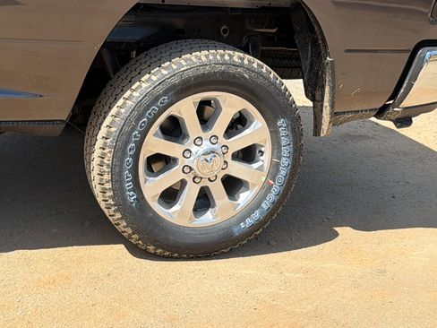 New 2026 RAM 2500 Big Horn AWD/4WD image 12