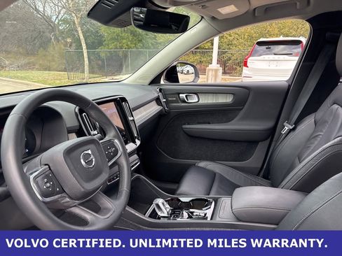 Certified 2023 Volvo XC40 B5 Plus w/ Driver Assist Package image 17