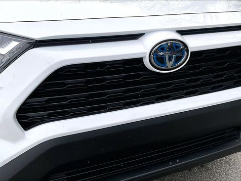 Certified 2023 Toyota RAV4 LE image 30