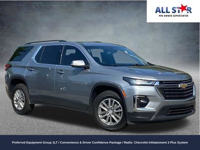 Used 2023 Chevrolet Traverse LT