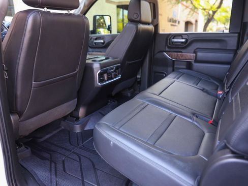 Used 2021 GMC Sierra 3500 Denali w/ Denali Ultimate Package AWD/4WD image 33