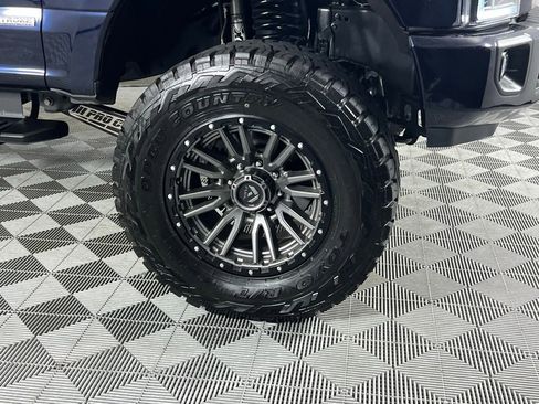 Used 2022 Ford F250 Lariat w/ Lariat Ultimate Package image 12