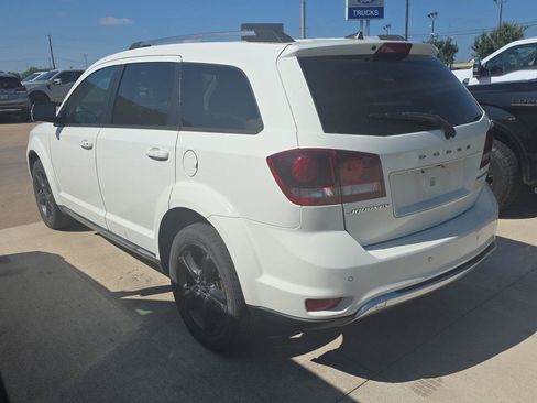 Used 2020 Dodge Journey Crossroad FWD image 9