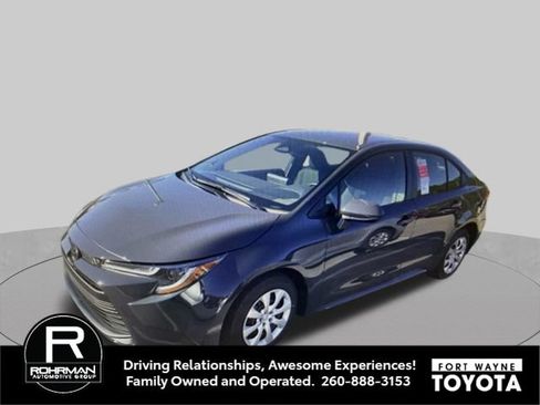 Used 2024 Toyota Corolla LE FWD image 5