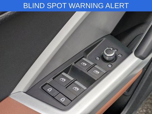 Used 2025 Audi Q3 2.0T Premium w/ Convenience Package image 13