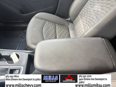 Used 2020 Chevrolet Equinox LT AWD/4WD image 16