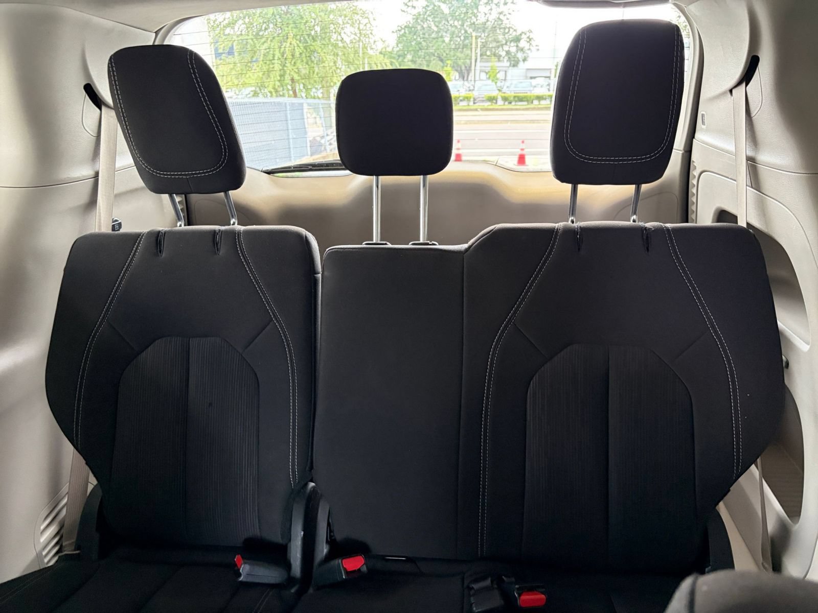 Used 2024 Chrysler Voyager LX FWD image 29