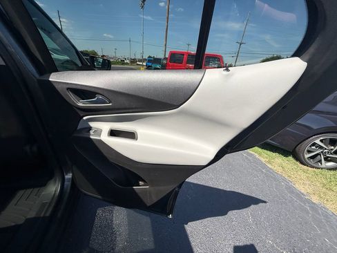 Used 2019 Chevrolet Equinox LT w/ Sun & Navigation Package FWD image 20