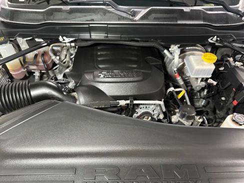 Used 2025 RAM 2500 Big Horn AWD/4WD image 8