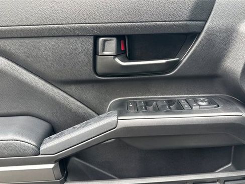 Used 2025 Toyota Tacoma SR5 image 11