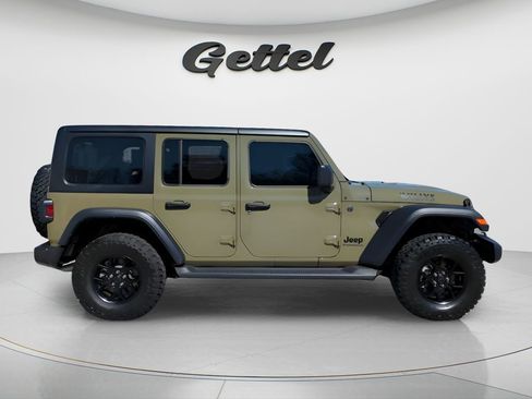 Used 2025 Jeep Wrangler Willys image 4