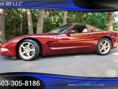 Used 2003 Chevrolet Corvette Coupe w/ Preferred Equipment Group RWD image 5
