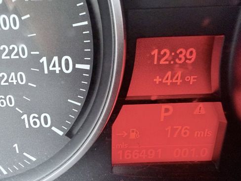 Used 2010 BMW 328i xDrive Sedan image 9