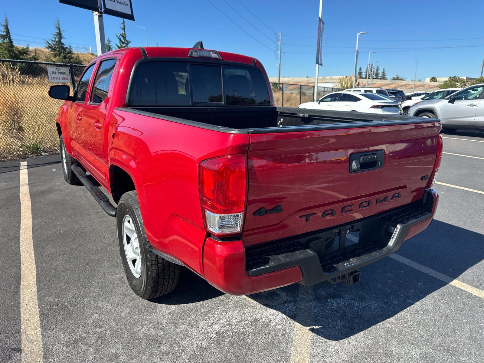 Certified 2022 Toyota Tacoma SR AWD/4WD image 3