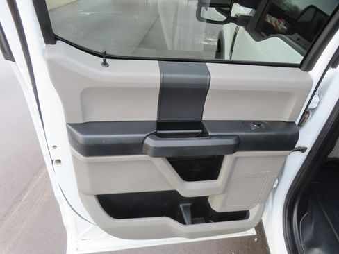 Used 2019 Ford F250 XL w/ STX Appearance Package image 30