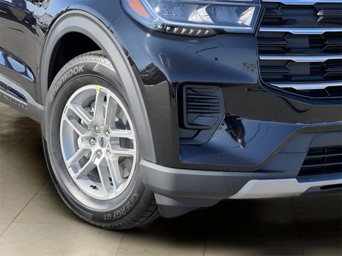 New 2026 Ford Explorer Active image 43