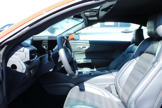 Used 2025 Ford Mustang GT Premium RWD image 11
