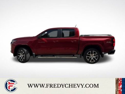 Used 2023 Chevrolet Colorado Z71 w/ Z71 Convenience Package 2 image 9