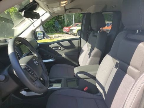 Certified 2024 Nissan Frontier SV w/ SV Convenience Package RWD image 12