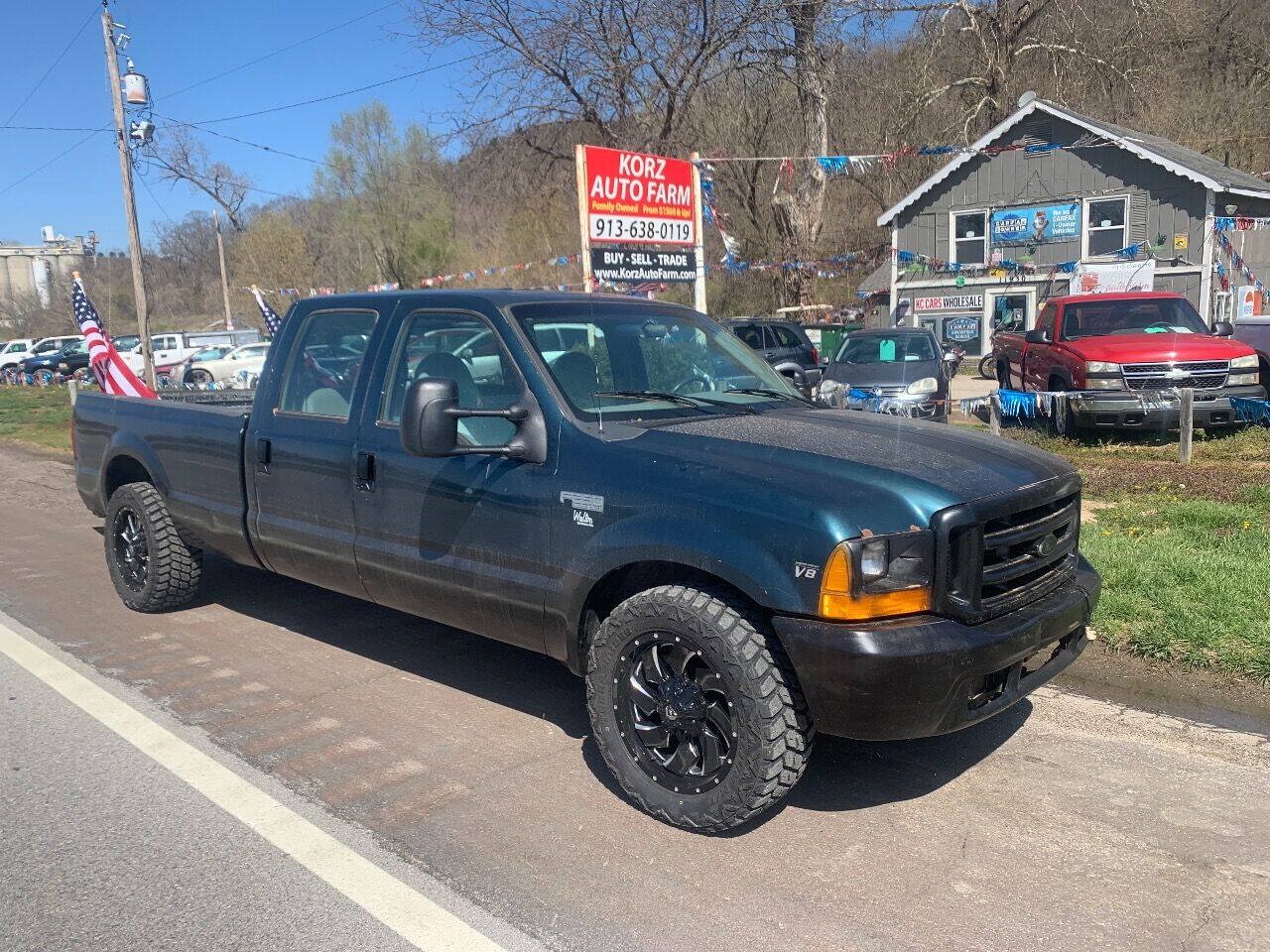 Used 1999 Ford F250 XLT RWD image 1