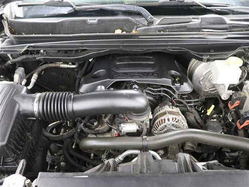 Used 2020 RAM 1500 Limited w/ Black Appearance Package image 37