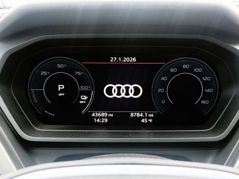 Used 2023 Audi Q4 e-tron Premium Plus w/ Premium Plus image 26