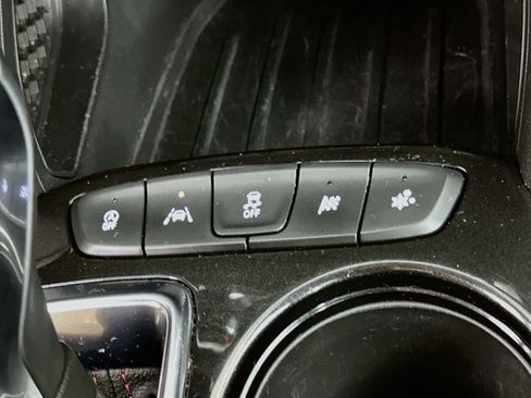 Used 2024 Chevrolet TrailBlazer RS FWD image 25