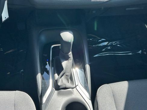 Used 2024 Toyota Corolla LE FWD image 20