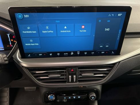 New 2025 Ford Escape SE image 9