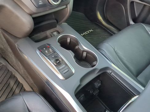 Used 2020 Acura MDX FWD image 19