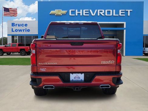 Used 2024 Chevrolet Silverado 1500 High Country w/ High Country Premium Package AWD/4WD image 5
